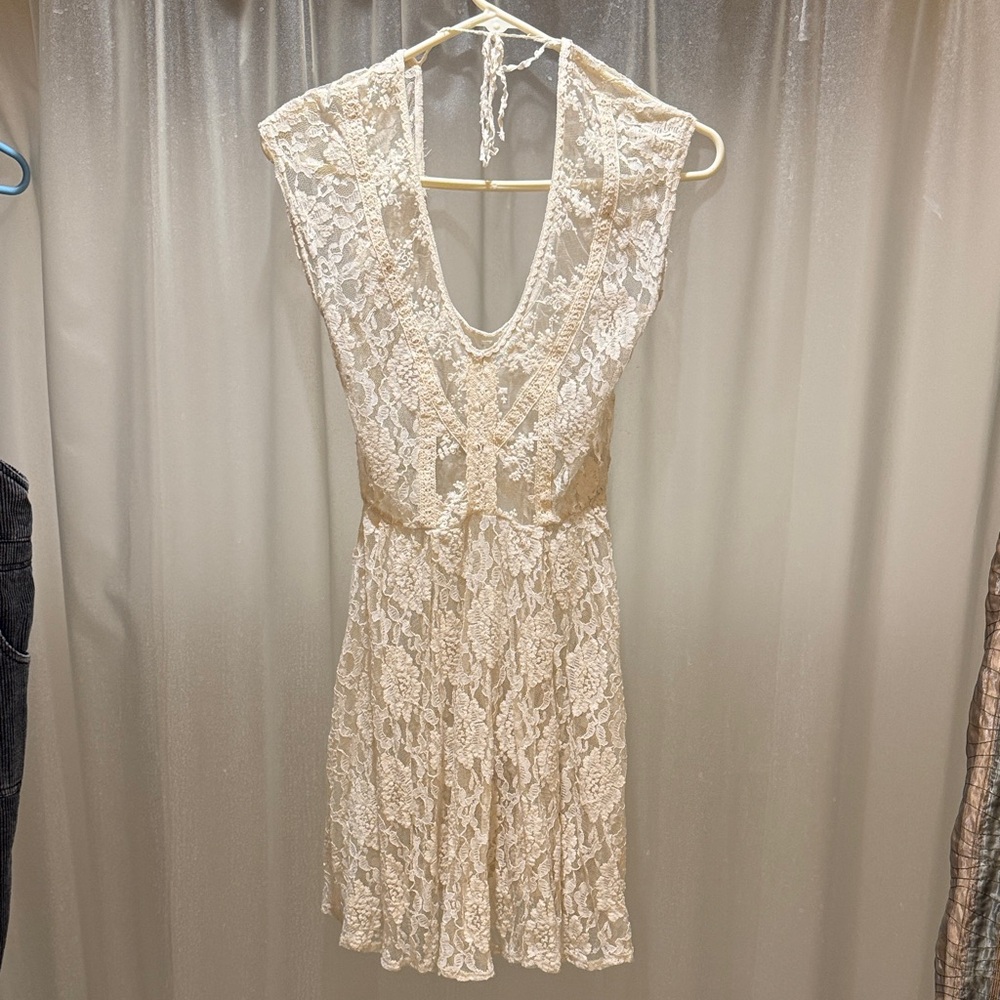 Kimchi Blue Ivory Lace Dress, size S. Urban‎ Outfitters